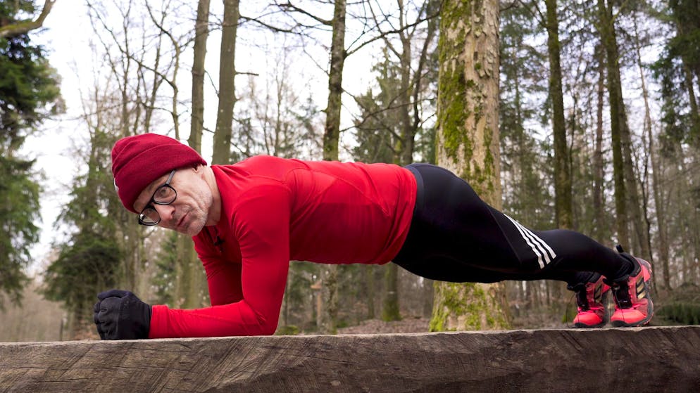 Ran an den Weihnachtsspeck. So klappt es mit dem Sixpack