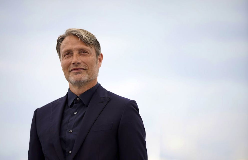 epa06724733 Danish actor Mads Mikkelsen poses during the photocall for 'Artic' at the 71st annual Cannes Film Festival, in Cannes, France, 10 May 2018. The movie is presented in the section Special Screenings of the festival which runs from 08 to 19 May. EPA/FRANCK ROBICHON