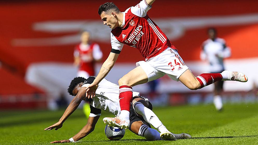 Arsenal Tor In Der 97 Minute Besiegelt Wohl Fulham Abstieg Manutd Mit Pflichtsieg