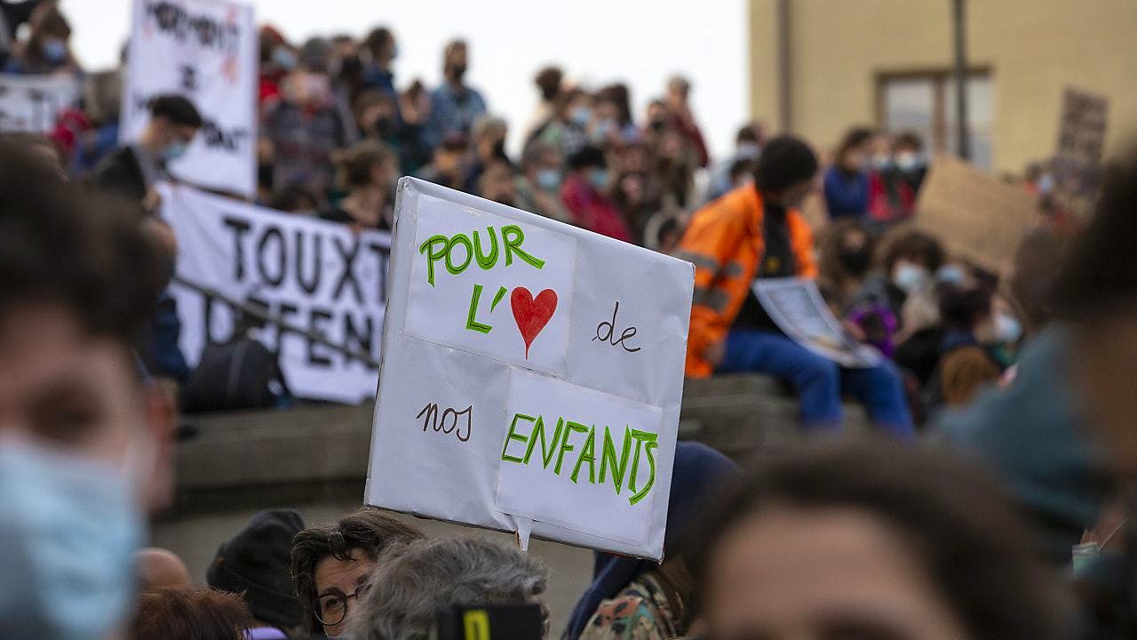 Klima. Teil der Klimastreikenden startet Kampagne gegen das CO2-Gesetz