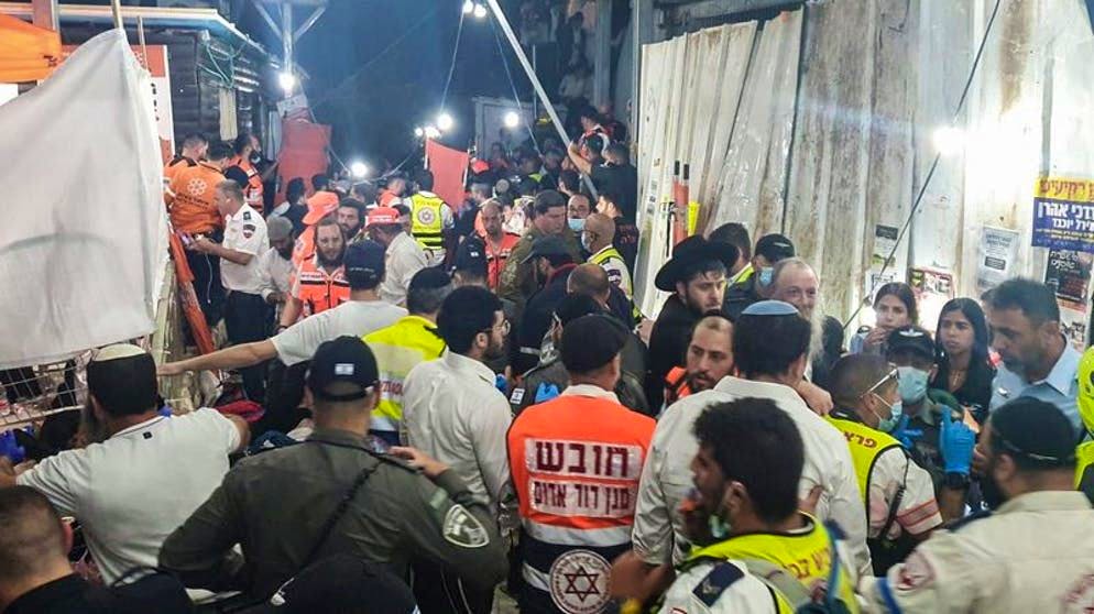 Si è scatenato il panico durante un raduno di massa ebraico sul monte Meron, in Galilea, provocando uno spostamento di massa che ha provocato morti e feriti.