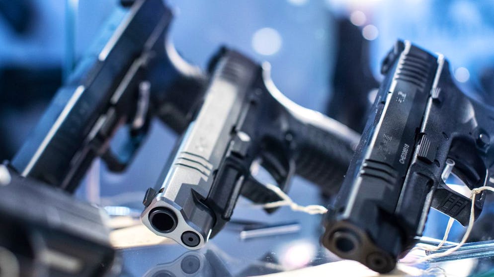 Die 45. Internationale Waffen-Sammlerboerse, fotografiert am Freitag, 29. Maerz 2019, in Luzern.