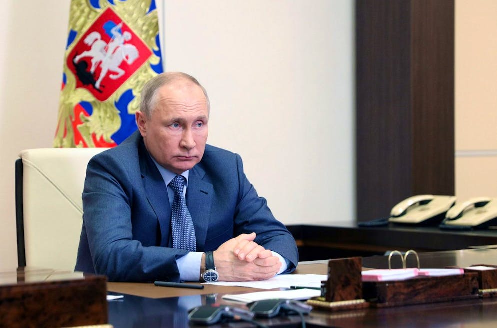 epa09196803 Russian President Vladimir Putin chairs a meeting with the members of the government, via teleconference call, at Novo-Ogaryovo state residence, outside Moscow, Russia, 13 May 2021. EPA/SERGEY ILYIN / KREMLIN / SPUTNIK POOL MANDATORY CREDIT