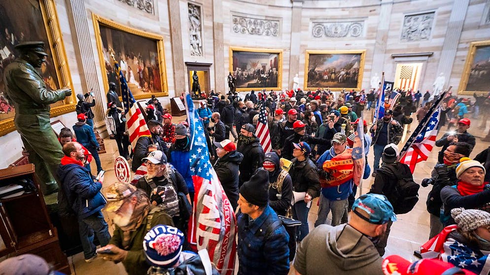 L'assalto a Capitol Hill del 6 gennaio, compiuto da sostenitori di Donald Trump per protesta contro l'elezione di Joe Biden.