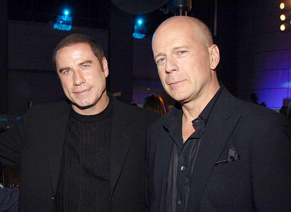 John Travolta Et Bruce Willis L Assassin Et Le Chasseur De Primes John Travolta Et Bruce Willis L Assassin Et Le Chasseur De Primes