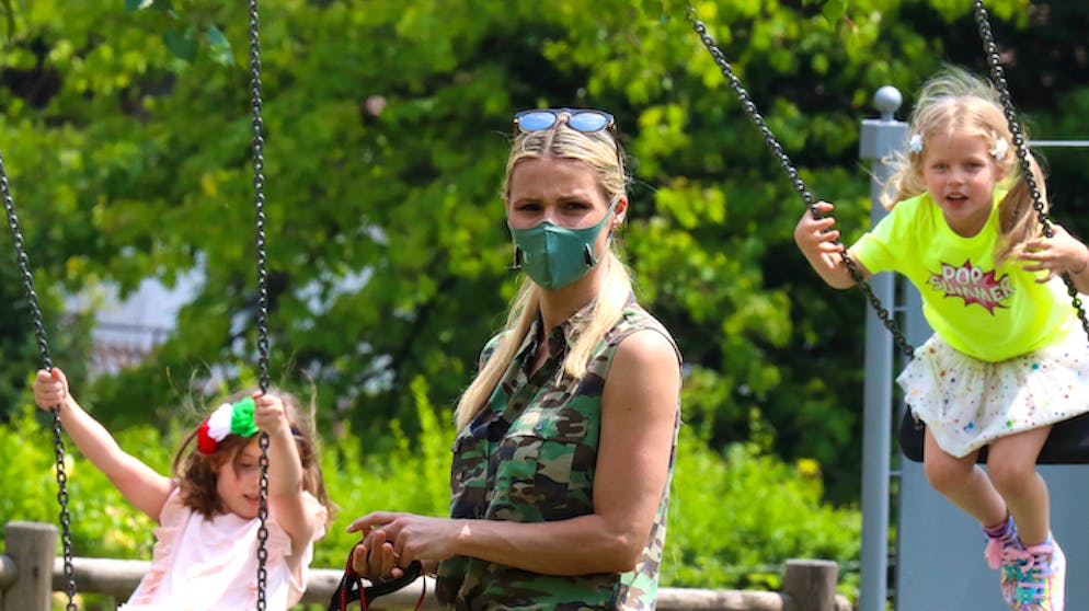 Diese Stars hat Corona getroffen. Michelle Hunziker hat das Virus 2020 auch erwischt. 