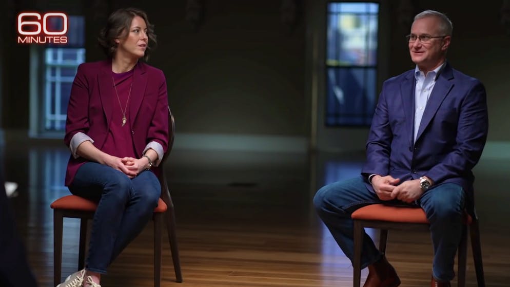 Geheimhaltung aufgehoben – die Ex-Piloten Alex Dietrich und Dave Fravor (rechts) reden.