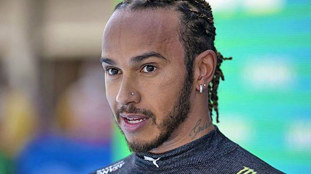 Lewis Hamilton darf am Sonntag zum 100. Mal ein Rennen von der Spitze in Angriff nehmen.