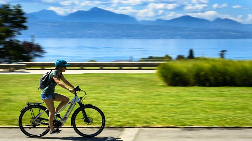 In der Pandemie hatte das Velo einiges zu kompensieren - von der verbotenen Flugreise über das geschlossene Fitnesscenter bis zum Feierabend-Ausgang nach dem Homeoffice. 2020 wurden denn auch mehr Velos verkauft als in der ganzen 100-jährigen Geschichte der Branche (Archivbild)
