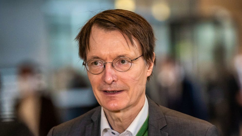 Der deutsche Gesundheitsexperte Karl Lauterbach hat nach wie vor Vertrauen in die 2G-Regel.