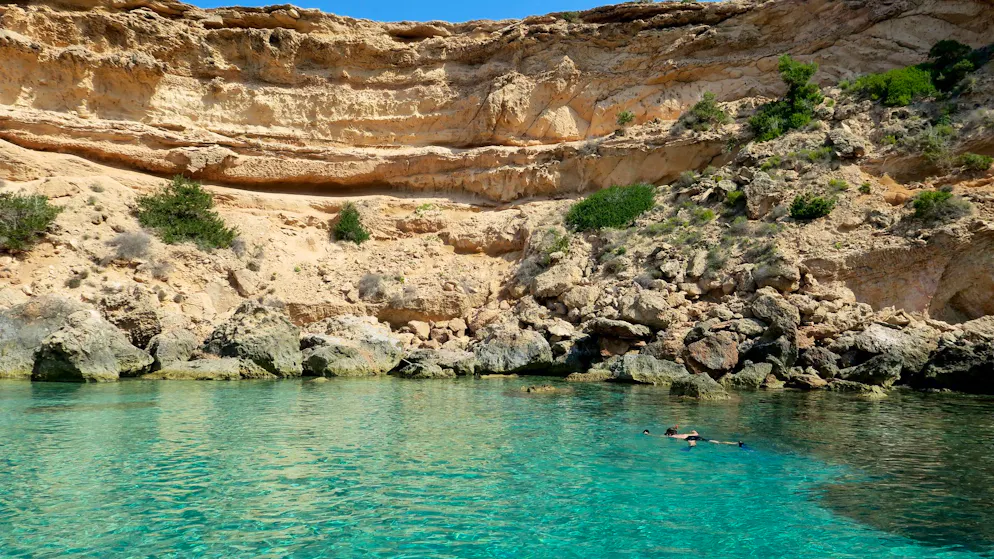 Weniger Autos, höhere Preise. Ferienparadies am Limit – Ibiza kappt Mietwagen drastisch
