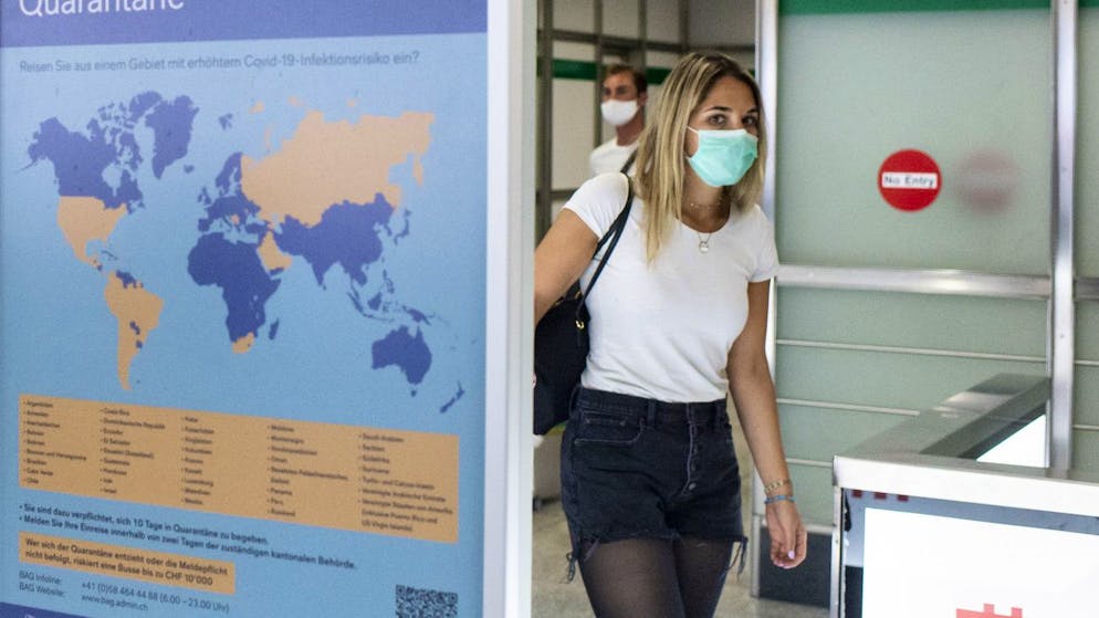 Ab in die Quarantäne: Wer aus gewissen Ländern einreist, muss zehn Tage zu Hause bleiben (die Karte ist nicht ganz aktuell).