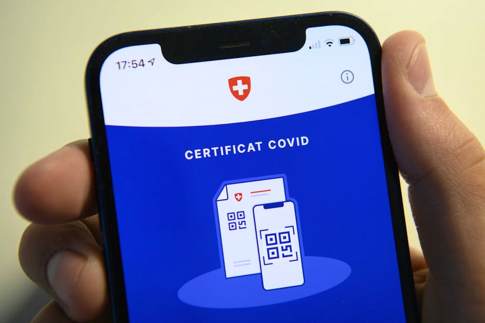 Un certificat de vaccination Covid-19 n'est pas un passeport qui permet de voyager comme on veut.