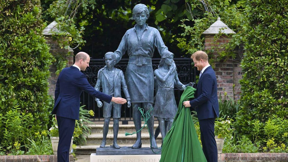 Diana wäre heute 60: Enthüllung des Diana-Denkmals. Et voilà: So sieht das Denkmal für die Prinzessin der Herzen aus.