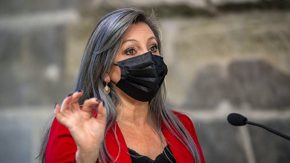 Nuria Gorrite reste en contact avec ses équipes et travaillera à distance.