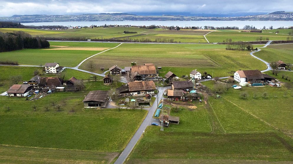 Clavaleyres, che fino a ieri rappresentava il più piccolo comune del canton Berna, a partire dalla mezzanotte di oggi è ufficialmente una frazione del comune di Morat, nel canton Friburgo (foto d'archivio)