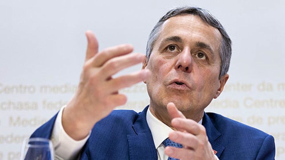 Le président de la Confédération Ignazio Cassis souhaite agir avec calme et mesure, malgré les exigences pressantes de la Commission européenne (archives).