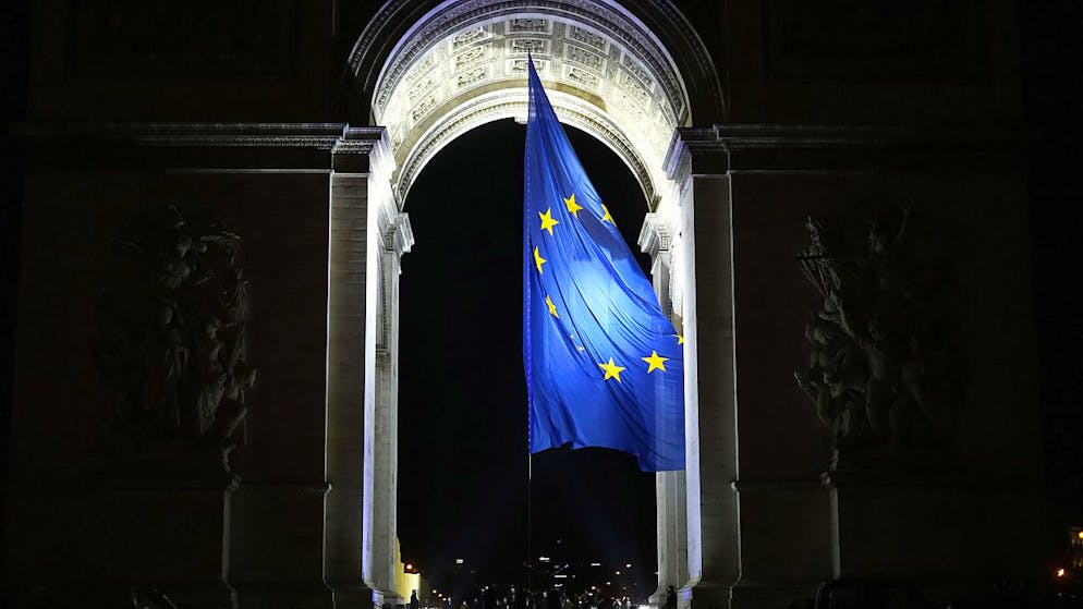 La bandiera europea che tanto ha indignato l'estrema destra francese.