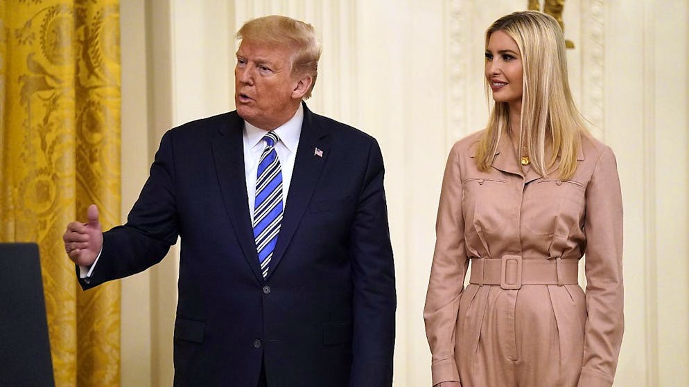 La procureure de l'Etat de New York souhaite que Donald Trump et deux de ses enfants, dont Ivanka (à droite), fassent une déclaration sous serment dans le cadre d'une enquête pour fraude fiscale visant la Trump Organization (archives).