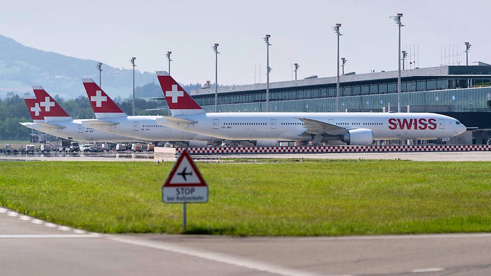 L'aéroport de Zurich fonctionne toujours au ralenti en raison des conséquences de la pandémie (archives).