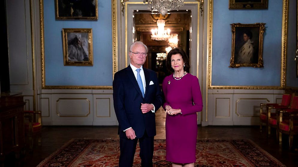 Il re e la regina di Svezia, anche loro infettati dal Covid.