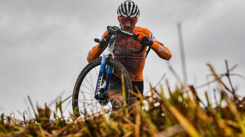 Van der Poel forfait pour les Mondiaux.
