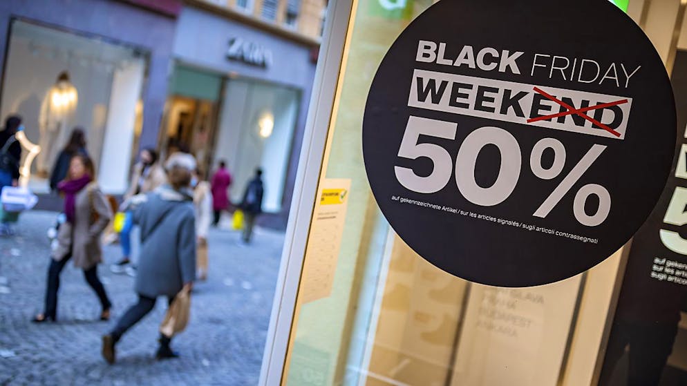 Certains commerçants s'interrogent sur le bien-fondé de leur existence et redoutent la possible cannibalisation avec les ventes de Noël, selon l'étude de Credit Suisse (archives).