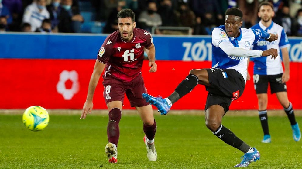 Loum Ndiaye (à droite) a été infecté par le coronavirus.