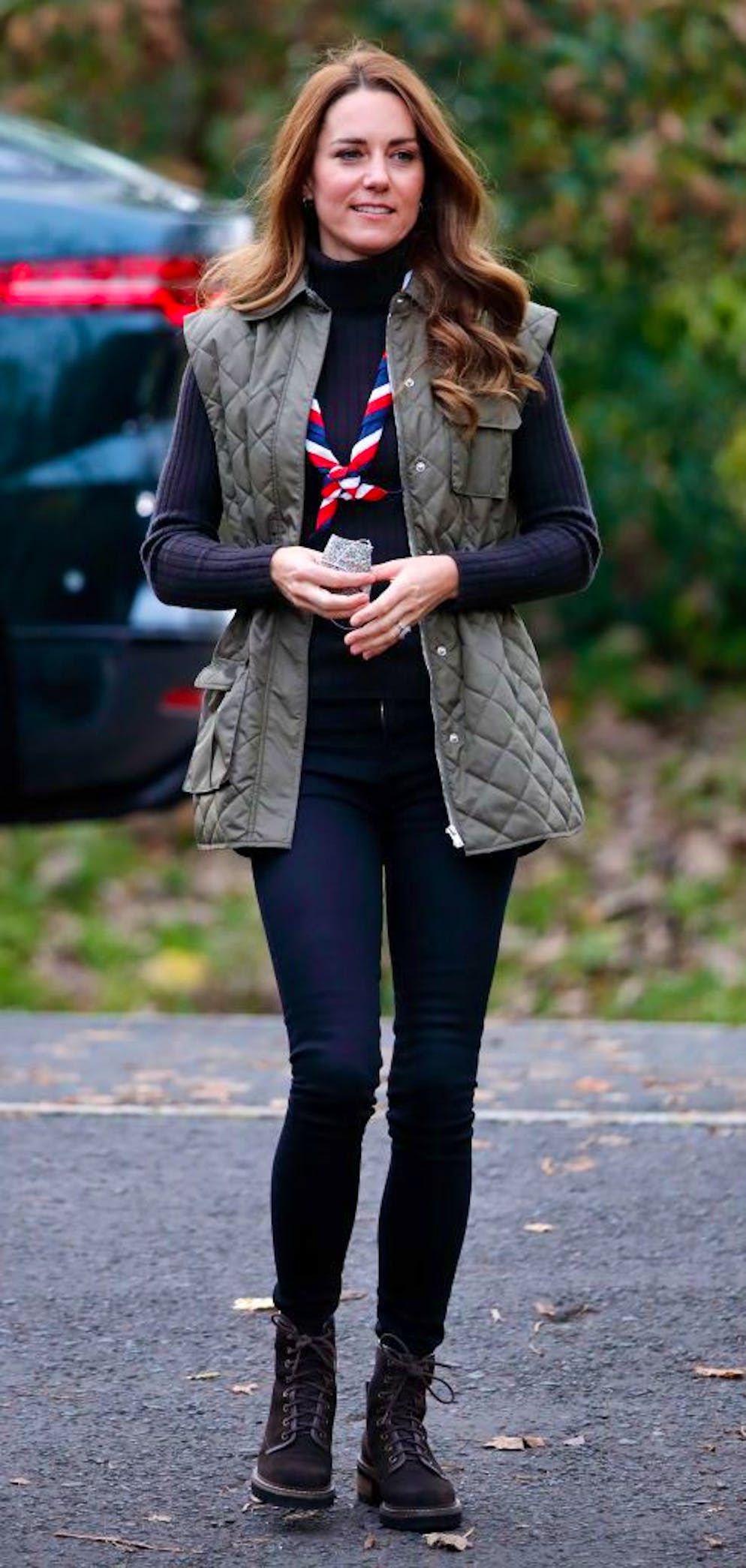 GLASGOW, UNITED KINGDOM - NOVEMBER 01: (EMBARGOED FOR PUBLICATION IN UK NEWSPAPERS UNTIL 24 HOURS AFTER CREATE DATE AND TIME) Catherine, Duchess of Cambridge visits Alexandra Park Sports Hub to meet with Scouts from across the area and learn more about the Scouts' #PromiseToThePlanet campaign on day two of COP26 on November 1, 2021 in Glasgow, Scotland. 2021 sees the 26th United Nations Climate Change Conference which will run from 31 October for two weeks, finishing on 12 November. It was meant to take place in 2020 but was delayed due to the Covid-19 pandemic. (Photo by Max Mumby/Indigo/Getty Images)