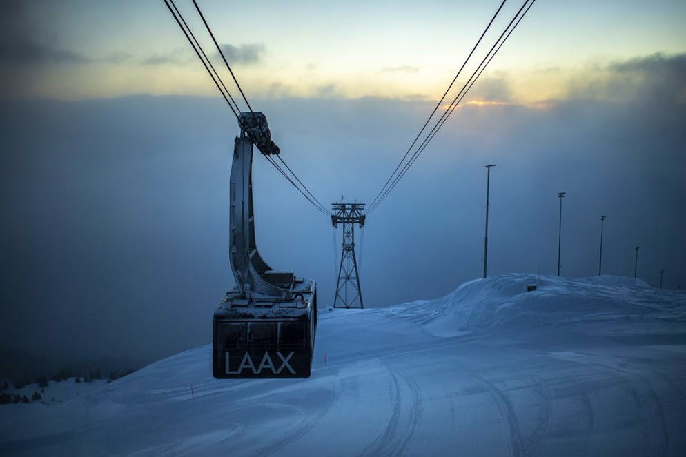 Près de 35 passagers se trouvaient à bord du téléphérique quand les charges accrochées à la cabine ont touché le sol, a indiqué jeudi le service de presse de Laxx. (image d'illustration)