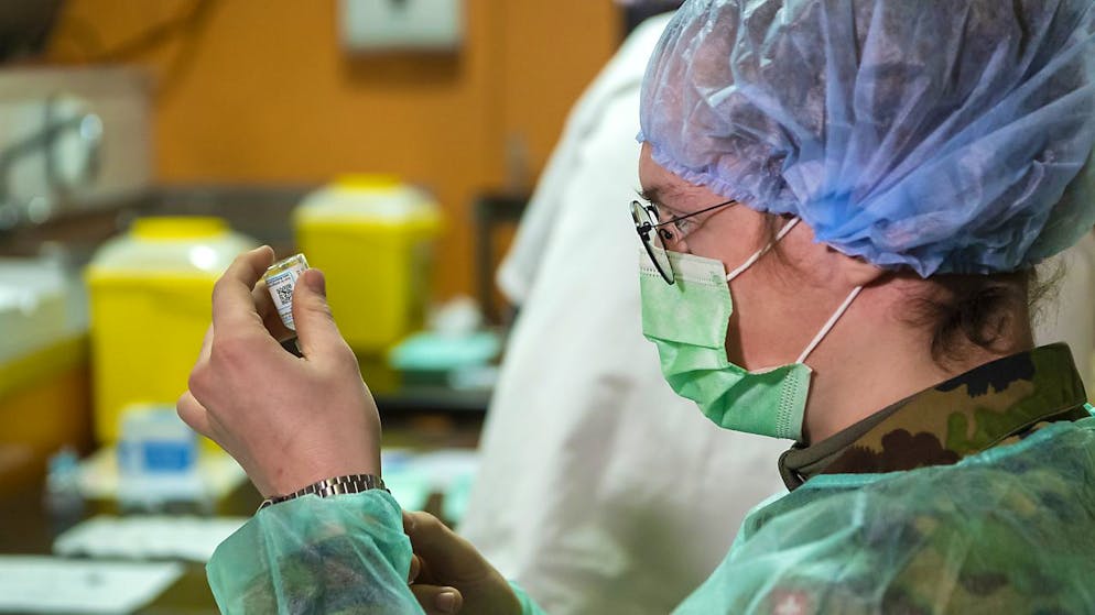 La Suisse compte jeudi 32'239 cas supplémentaires de coronavirus en 24 heures, selon les chiffres de l'Office fédéral de la santé publique, et déplore dix décès supplémentaires (photo symbolique).