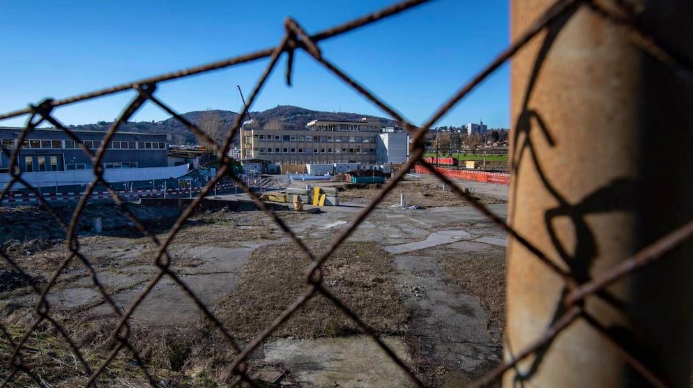 Il centro per richiedenti l'asilo a Pasture