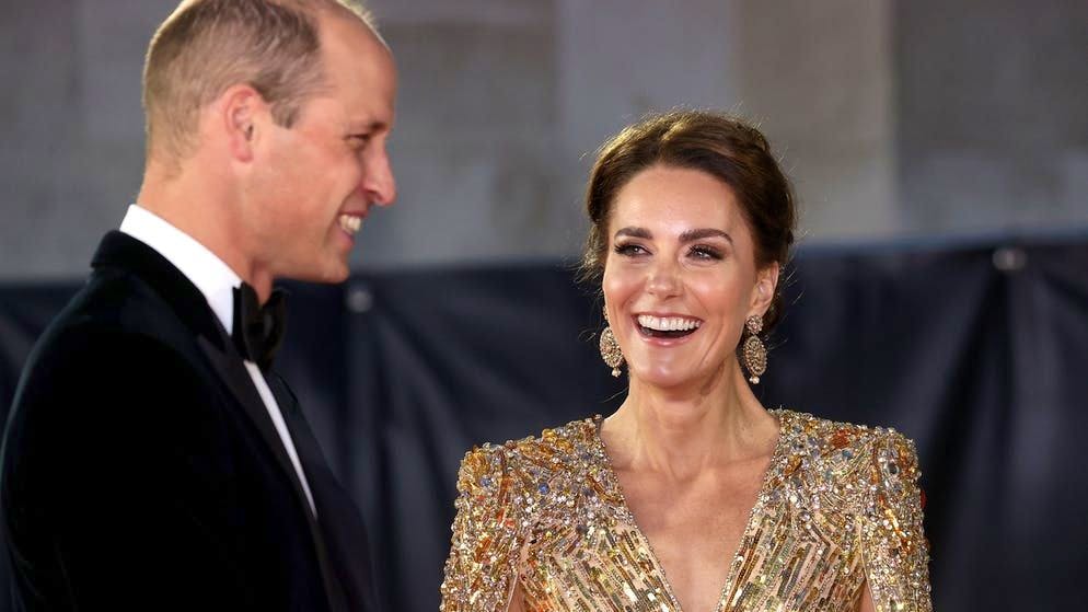 Scintillante tutto intorno: Kate e il suo abito da sera glamour alla prima di Bond nel 2021.