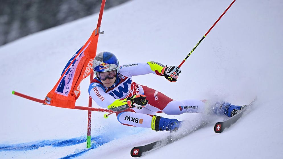 Marco Odermatt en tête à Adelboden après la première manche du géant
