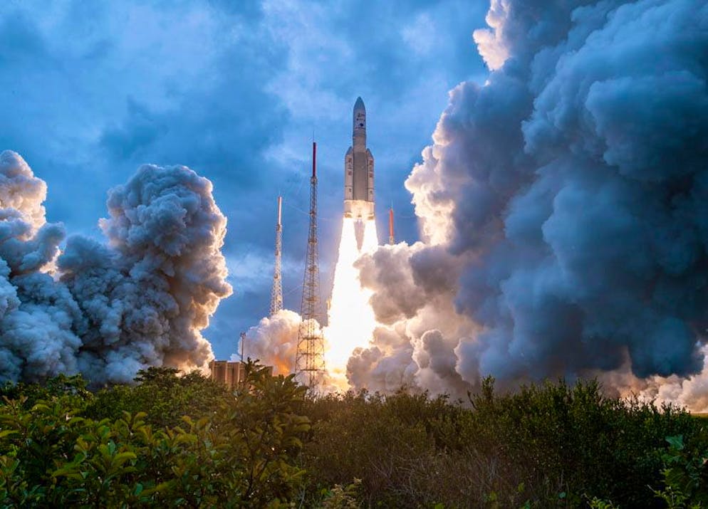 epa09656521 A handout picture made available by ESA/CNES/Arianespace shows the lift-off of Arianespace's Ariane 5 rocket carrying NASA's James Webb Space Telescope, in the Jupiter Center at the Guiana Space Center in Kourou, French Guiana, 25 December 2021. The James Webb Space Telescope (sometimes called JWST or Webb) is a large infrared telescope with a 21.3 foot (6.5 meter) primary mirror. The observatory will study every phase of cosmic history from within our solar system to the most distant observable galaxies in the early universe. EPA/JM GUILLON/ESA / HANDOUT HANDOUT EDITORIAL USE ONLY/NO SALES