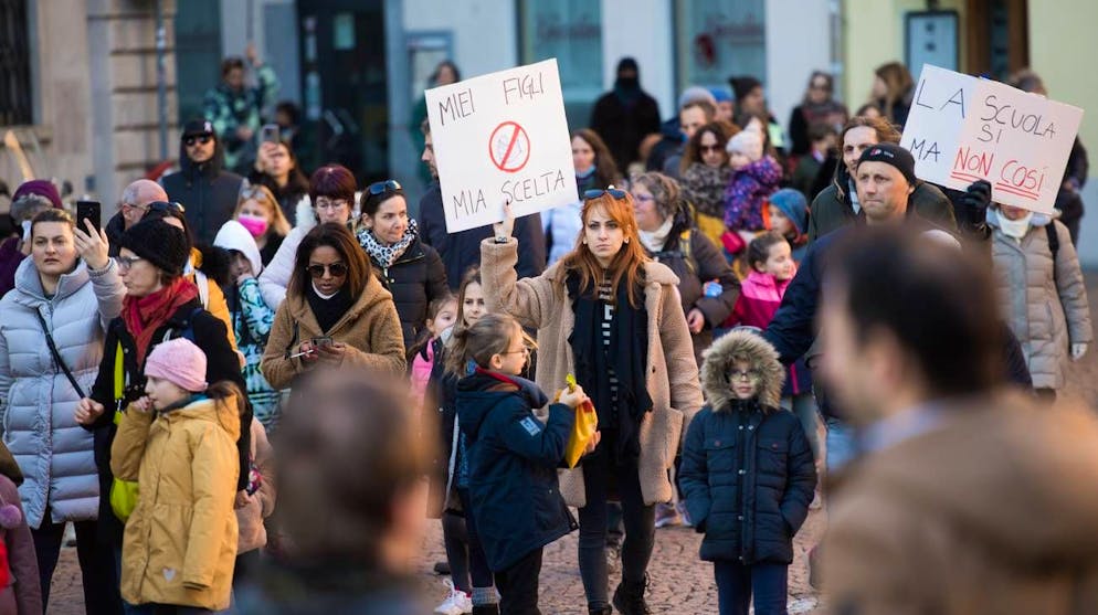 Un momento della manifestazione a Bellinzona
