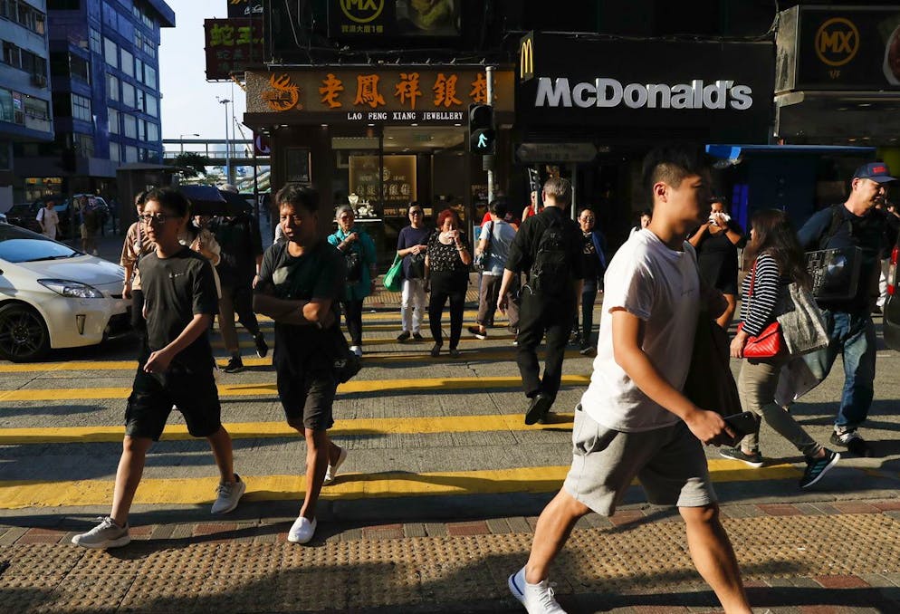 Les autorités de Hong Kong avaient annoncé que 13 hauts fonctionnaires et 19 députés avaient assisté le 3 janvier à la soirée d'anniversaire d'un dignitaire chinois, Witman Hung, dans un bar à tapas espagnol du quartier de Wan Chai. (archives)