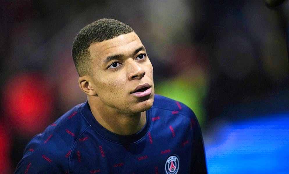 L'avenir de Mbappé, dont le contrat le liant au PSG expire en juin, fait l'objet d'intenses spéculations.