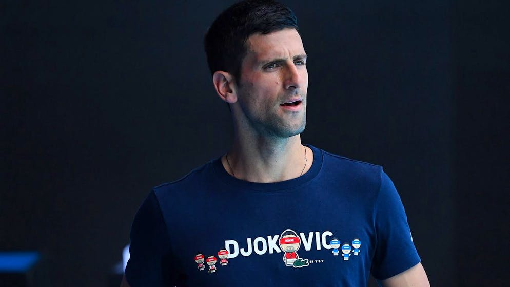 Novak Djokovic durante un allenamento a Melbourne Park