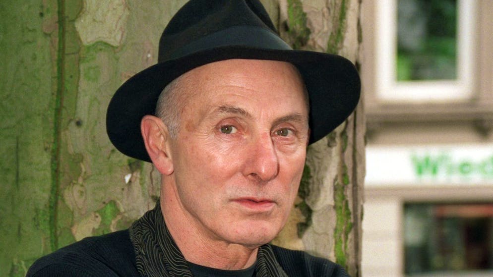 Regisseur Herbert Achternbusch gestorben - Gallery. Er schrieb, dichtete, malte, war Schauspieler: Herbert Achternbusch.