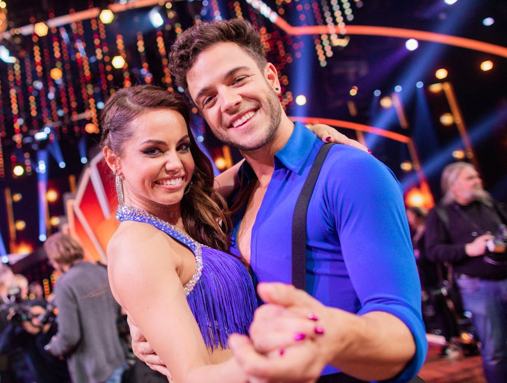 Nach der Show hat es gefunkt: Christina Luft und Luca Hänni.