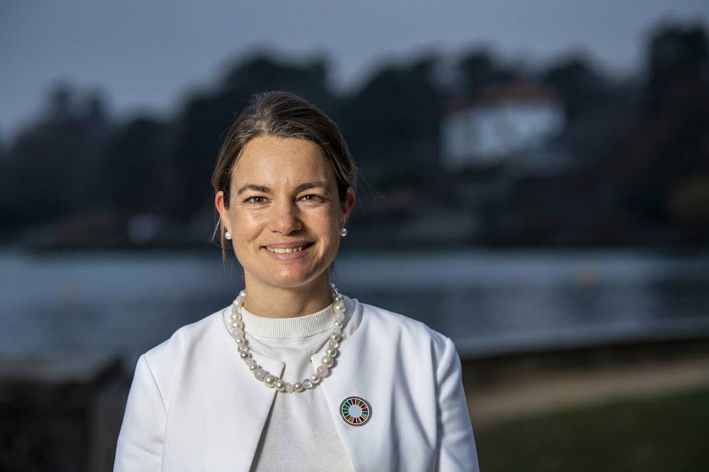 Elise Buckle, municipale de la ville de Nyon pose le mercredi 22 decembre 2021 a Nyon. Sous le coup d'une enquete penale pour des soupcons de violation du devoir de fonction, la municipale nyonnaise verte Elise Buckle a officiellement pris position dans un communique, elle nie