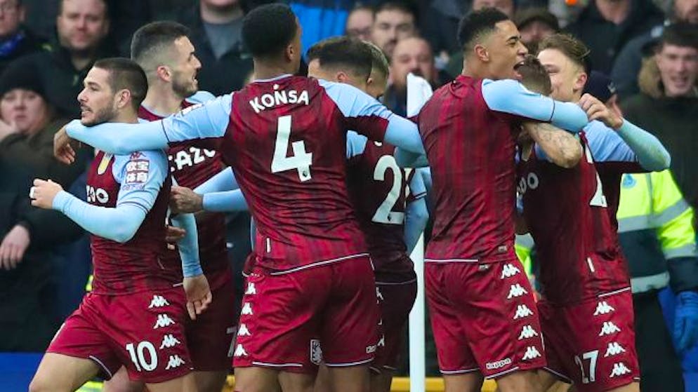 Die Spieler von Aston Villa gerieten nach dem Führungstreffer unter Beschuss.