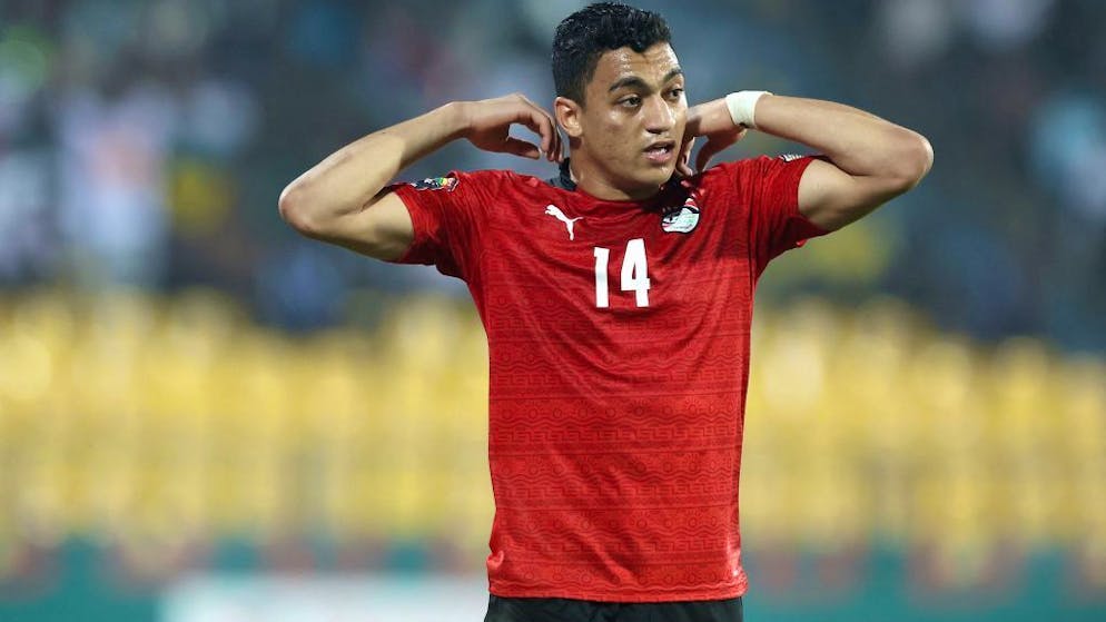 Egypt's forward Mostafa Mohamed reacts during the Group D Africa Cup of Nations (AFCON) 2021 football match between Egypt and Sudan at Stade Ahmadou Ahidjo in Yaounde on January 19, 2022. (Photo by Kenzo Tribouillard / AFP) (Photo by KENZO TRIBOUILLARD/AFP via Getty Images)