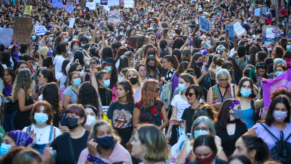 Uruguay: Migliaia di donne in piazza contro la «cultura dello stupro