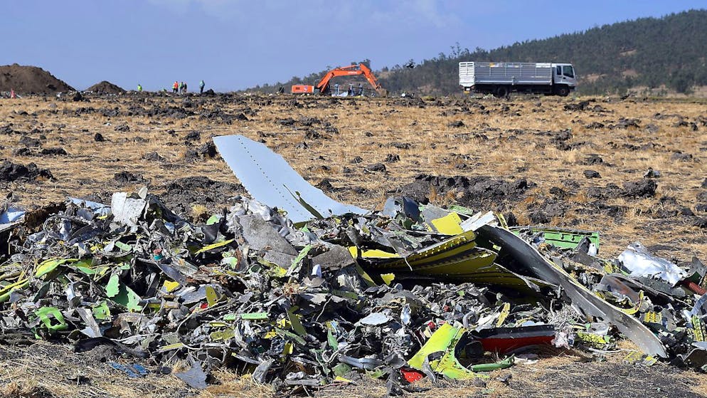 I rottami del 737 Max schiantatosi in Etiopia nel marzo 2019.