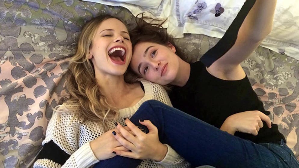 Zoey Deutch und Halston Sage in «Before I Fall».