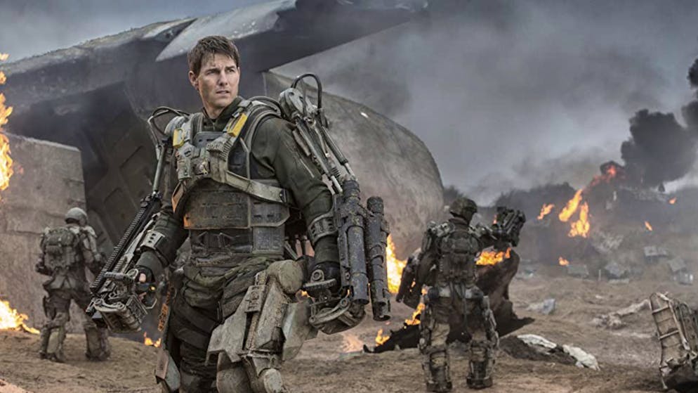 Tom Cruise befindet sich im scheinbar endlosen Kampf gegen ausserirdische Invasoren.