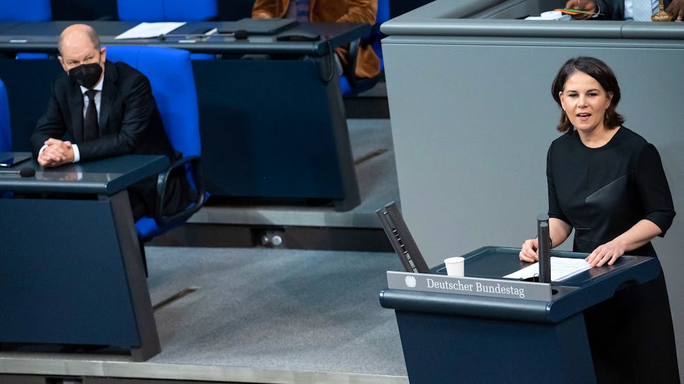 Im Fokus: Kanzler Olaf Scholz und Aussenministerin Annalena Baerbock am 27. Januar im Berliner Reichstag.