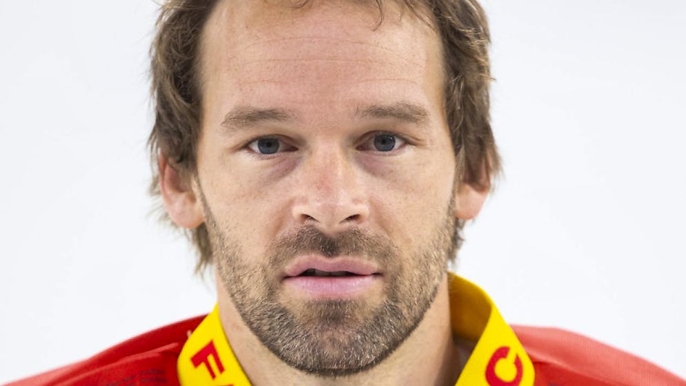 Beat Forster, Routinier im Tenü des EHC Biel.